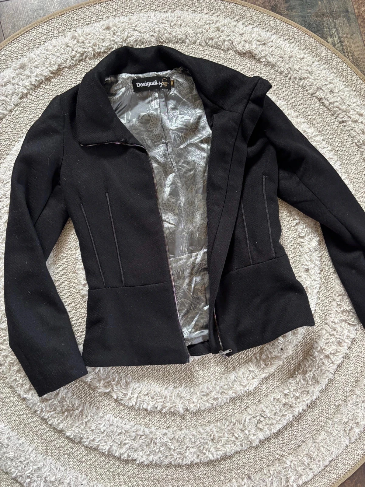 Veste Desigual noir – doublure argentée – taille 38 intemporel
